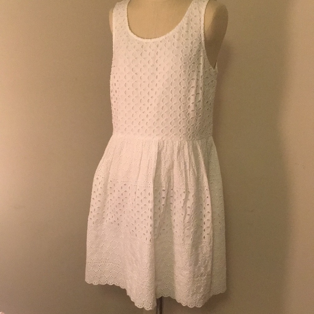 ❤️ Eyelet white dress